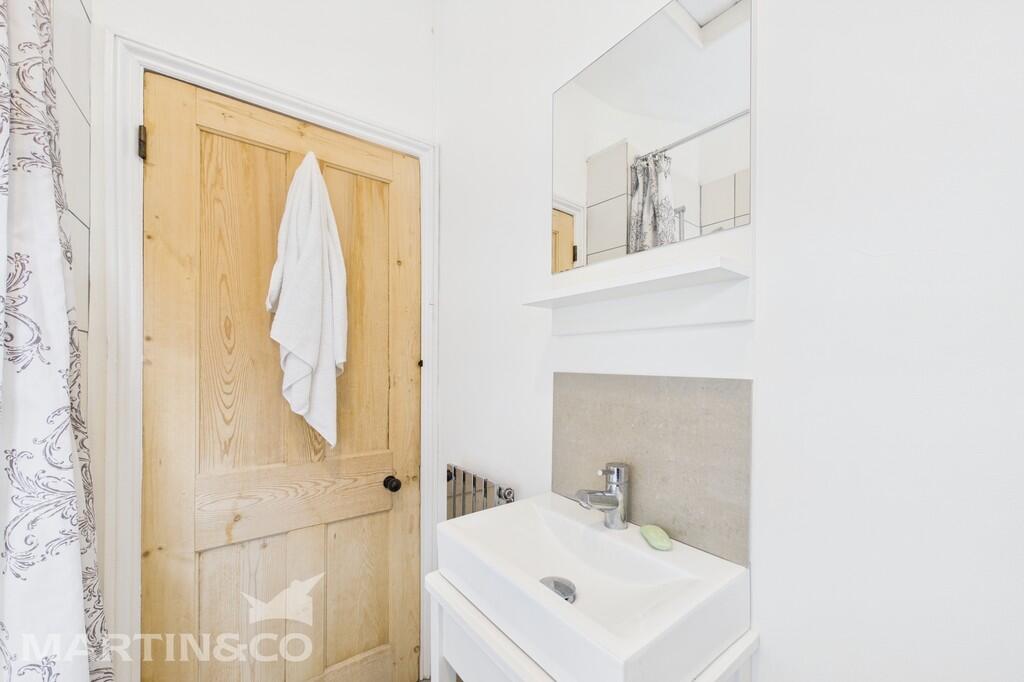 CAM01953G0-PR0094...