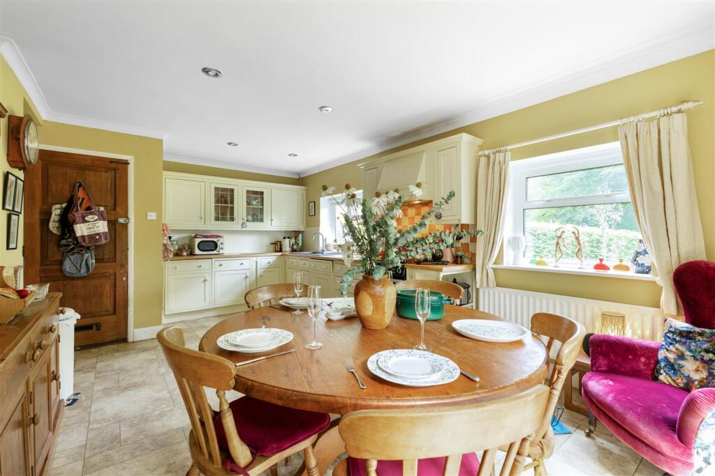 92265_Farthings-Powntley-Copse-Alton (12).jpg