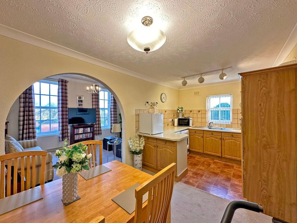Dining Area/Kitchen