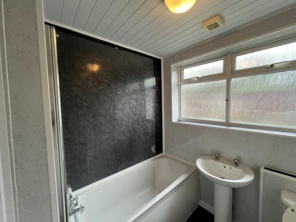 Bathroom.jpeg
