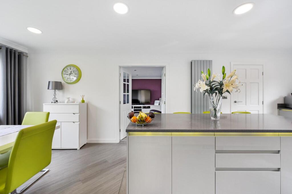 176 Tockholes Road HDR-13.jpg