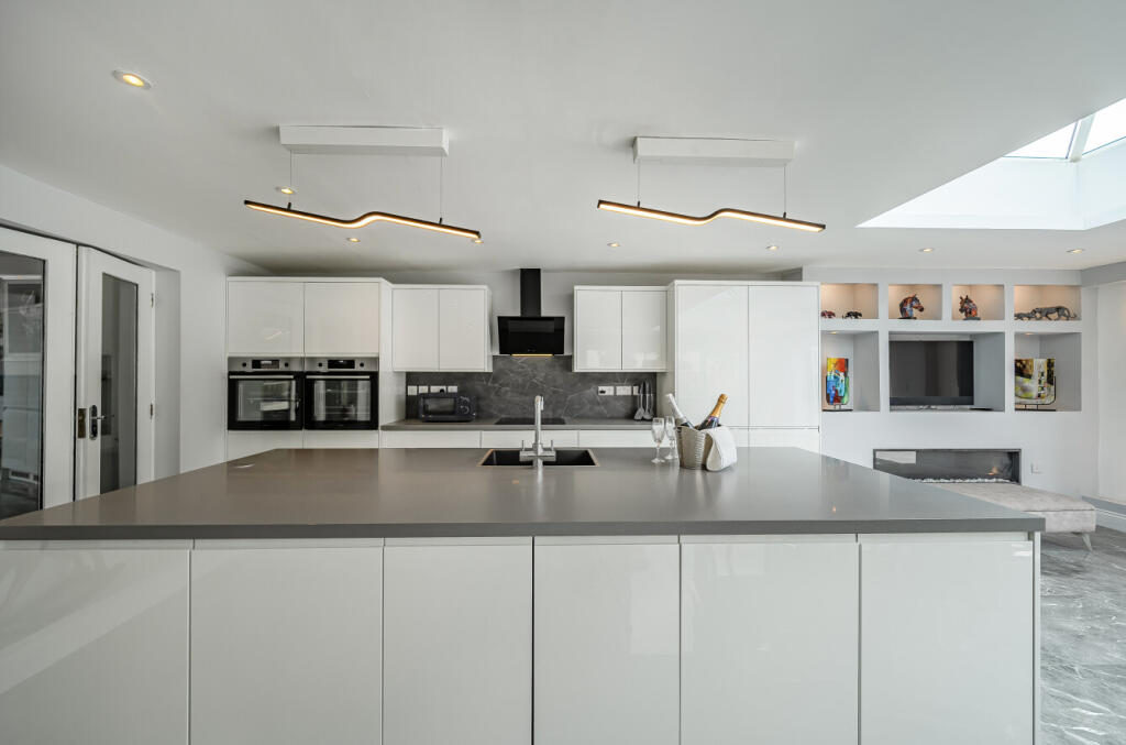 127967025683f3d2f9e4c2