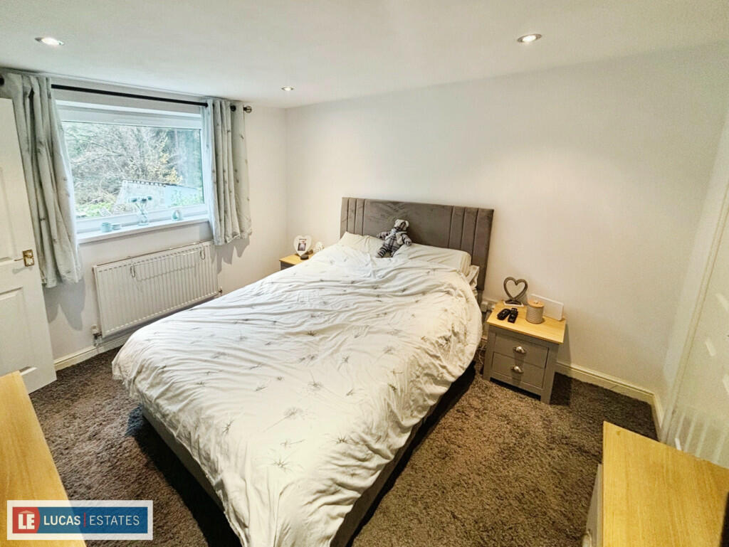 d4a9c266-image_pi...