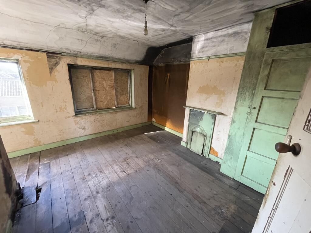 14 T202512221627.jpg