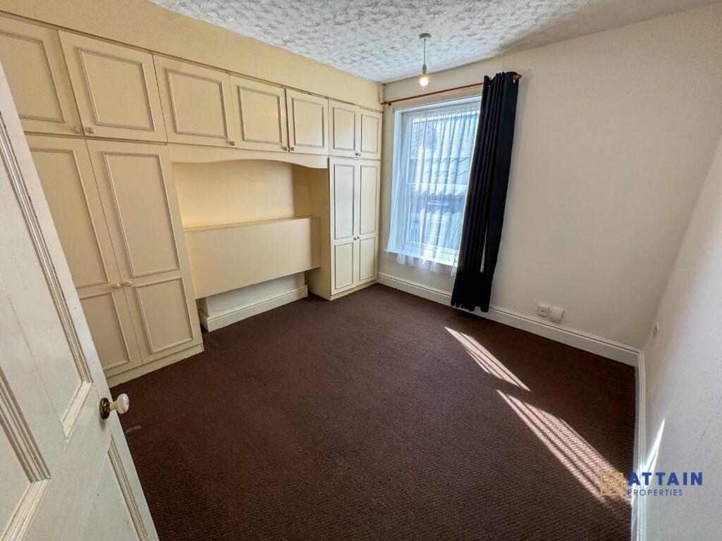 Bedroom 1.jpg