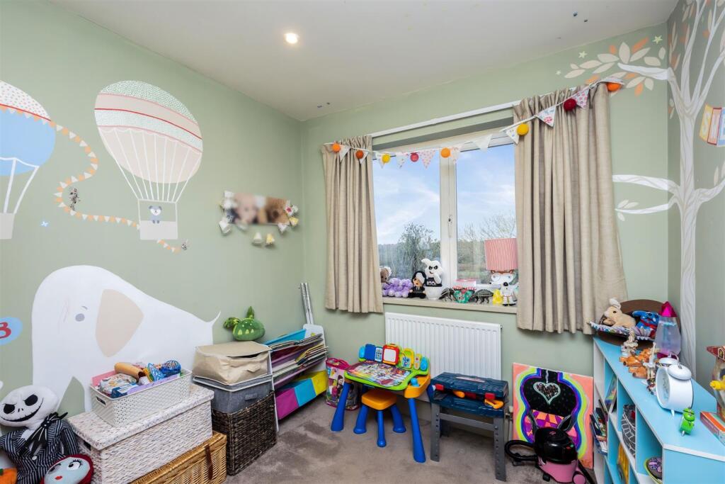 CHILDS BEDROOM.jpeg