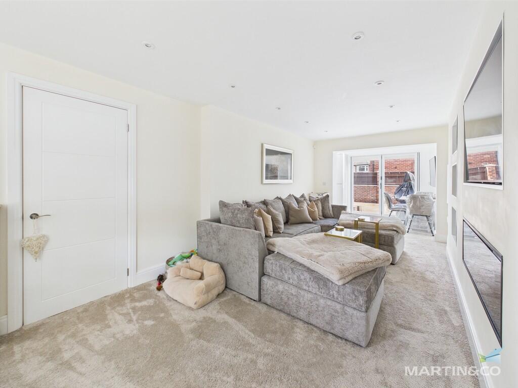 CAM03111G0-PR0315...