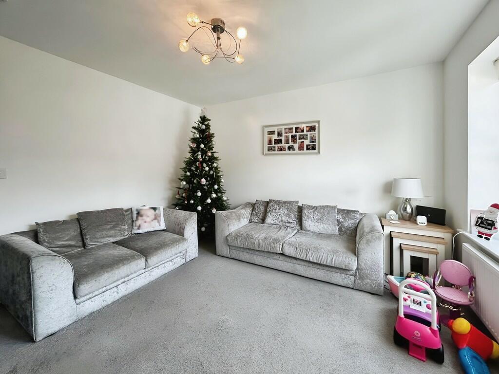 7538eaee-WhatsApp...