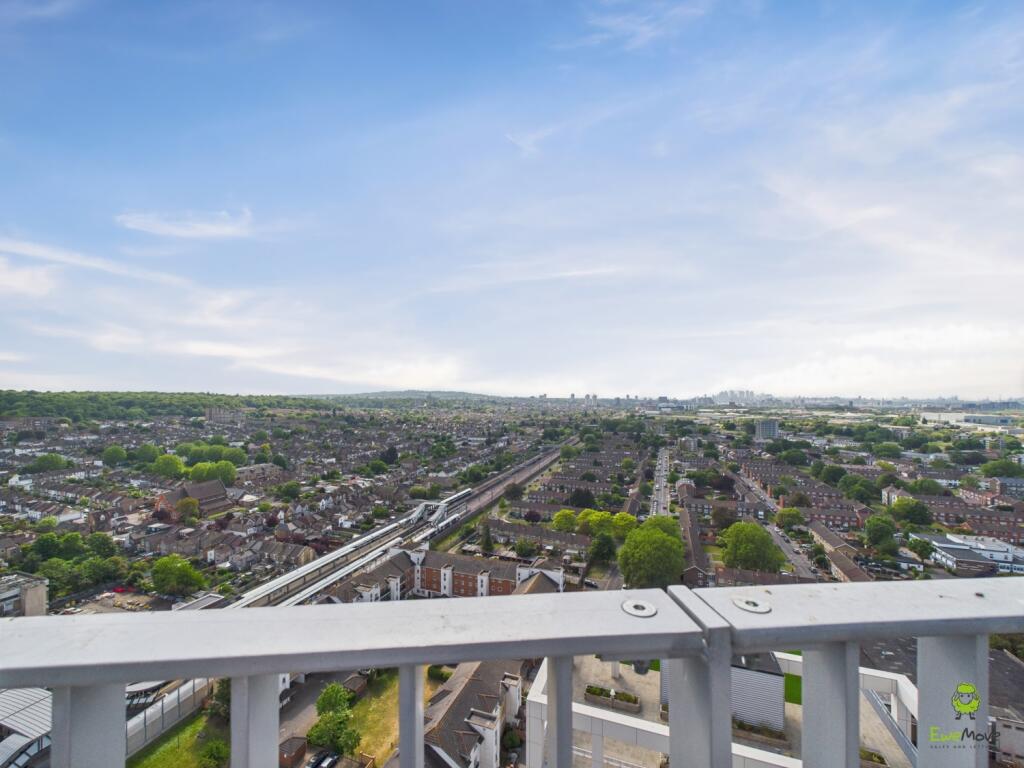 CAM02615G0-PR0059-STILL011