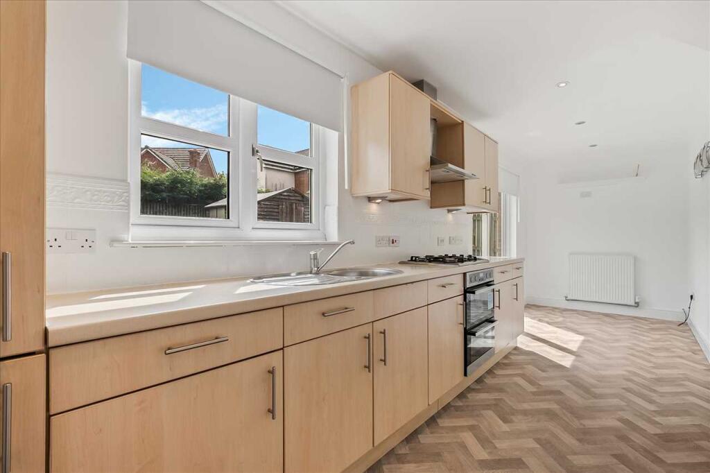 Kitchen Dining (2)