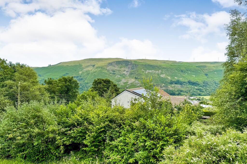 39 Penywern Road, Ystalyfera, Swansea, Wales, SA9 2NH