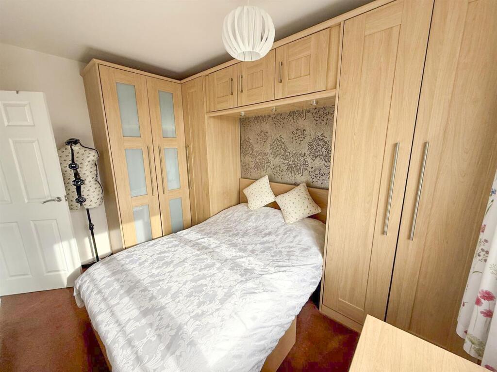 3 Bed Detached, Silsden