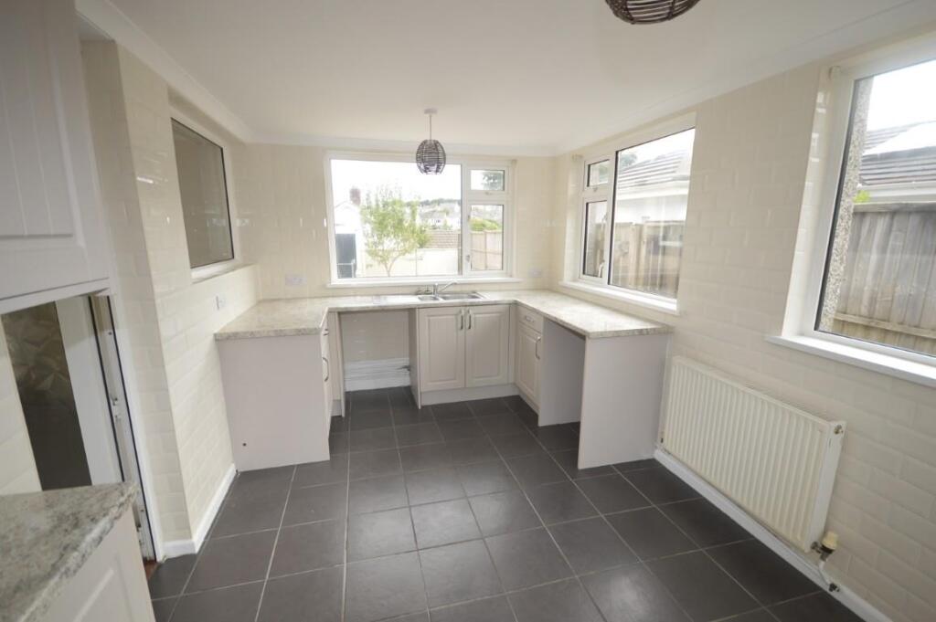 DSC_0021 (Medium).JPG