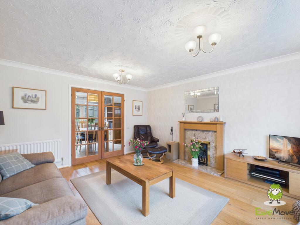 EweMove Estate Agents Basingstoke - Wood Close - L