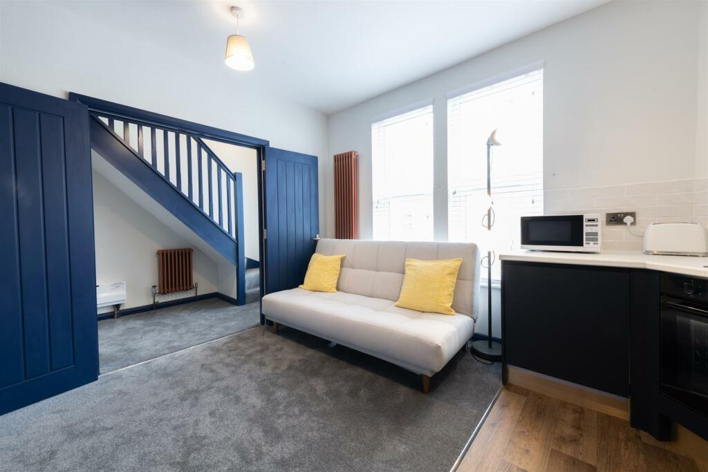 Flat 3 Flats 1-4 at 81 Devon Road Bristol BS5 6ED 