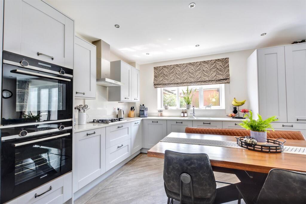 Openned Planned Kitchen Diner Living_1.jpeg