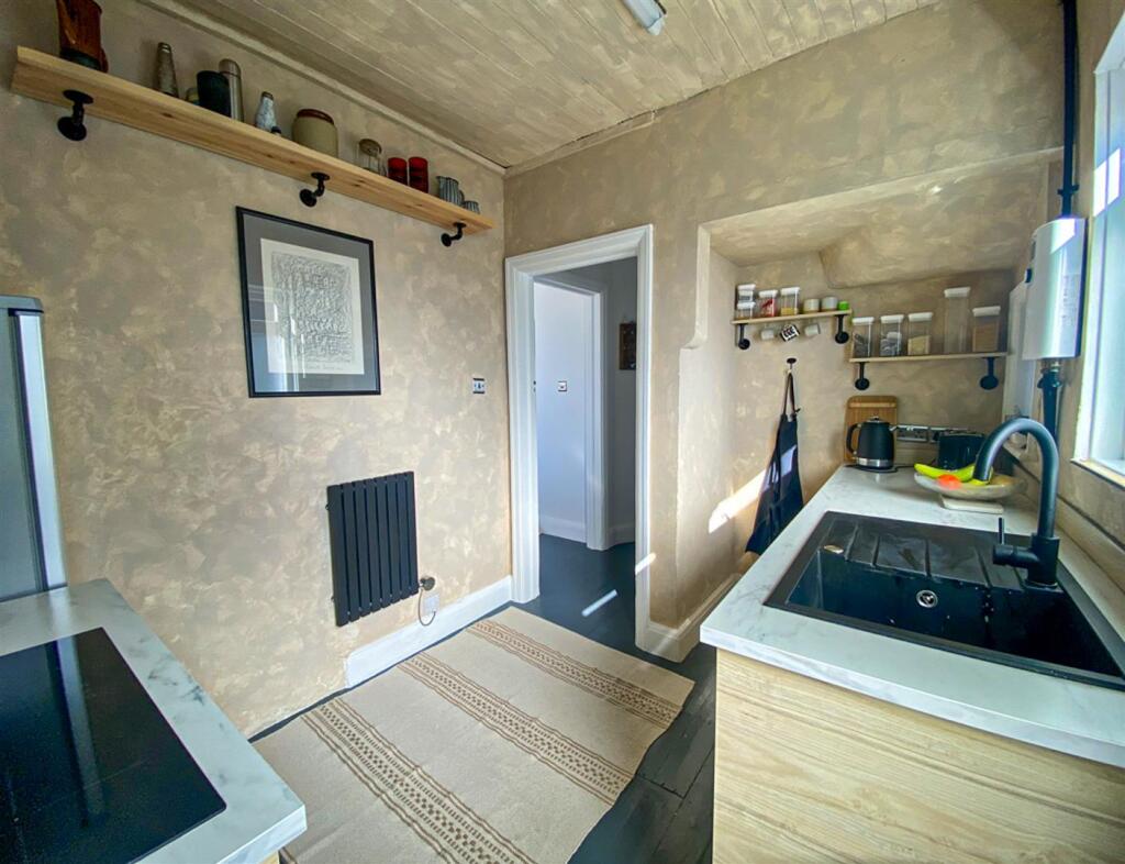Kitchen-B_Alto.jpg