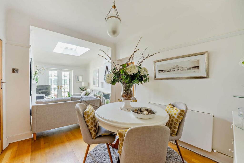 8558862-interior64-800.jpg