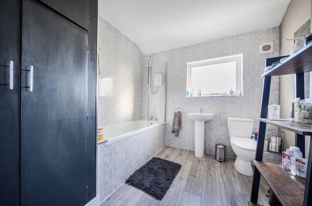 1382305-19-691b1be222920