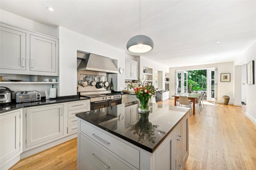 Kitchen/Dining