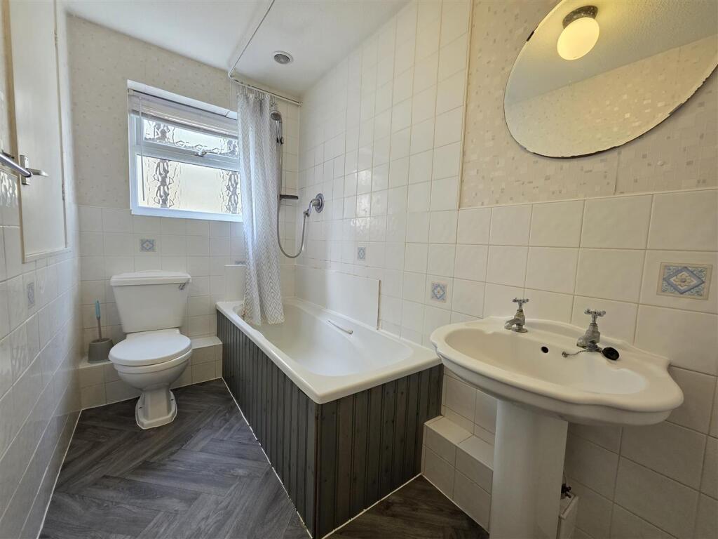 11 Cedar Close, Ashby