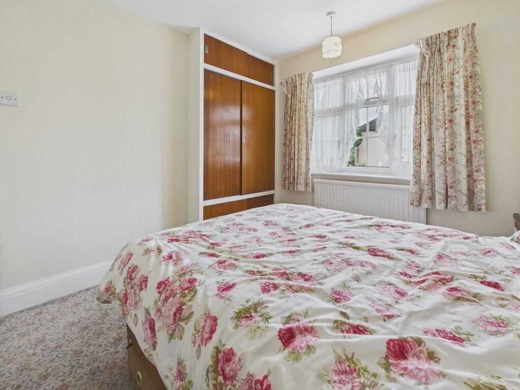 CAM04273G0-PR0158...