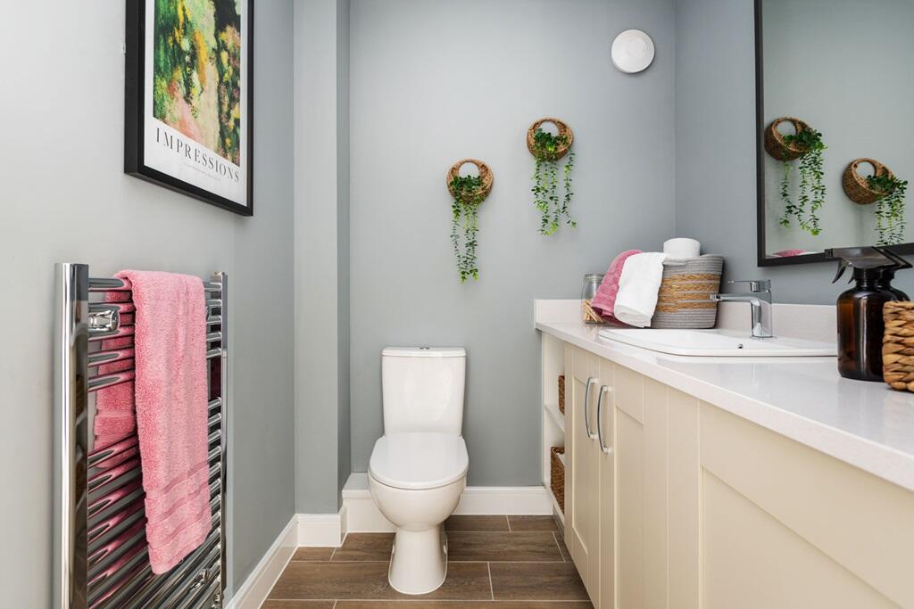 A combined WC utility keeps your appliances hidden away