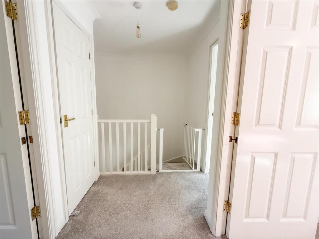 SECOND FLOOR LANDING