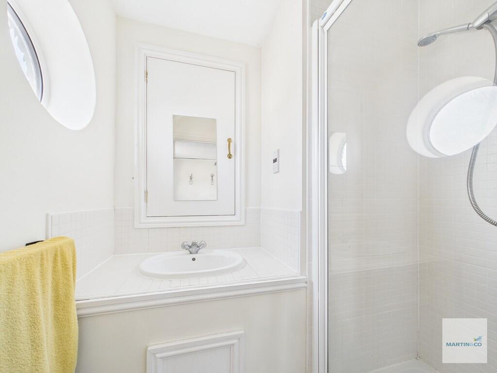 CAM03394G0-PR0271...