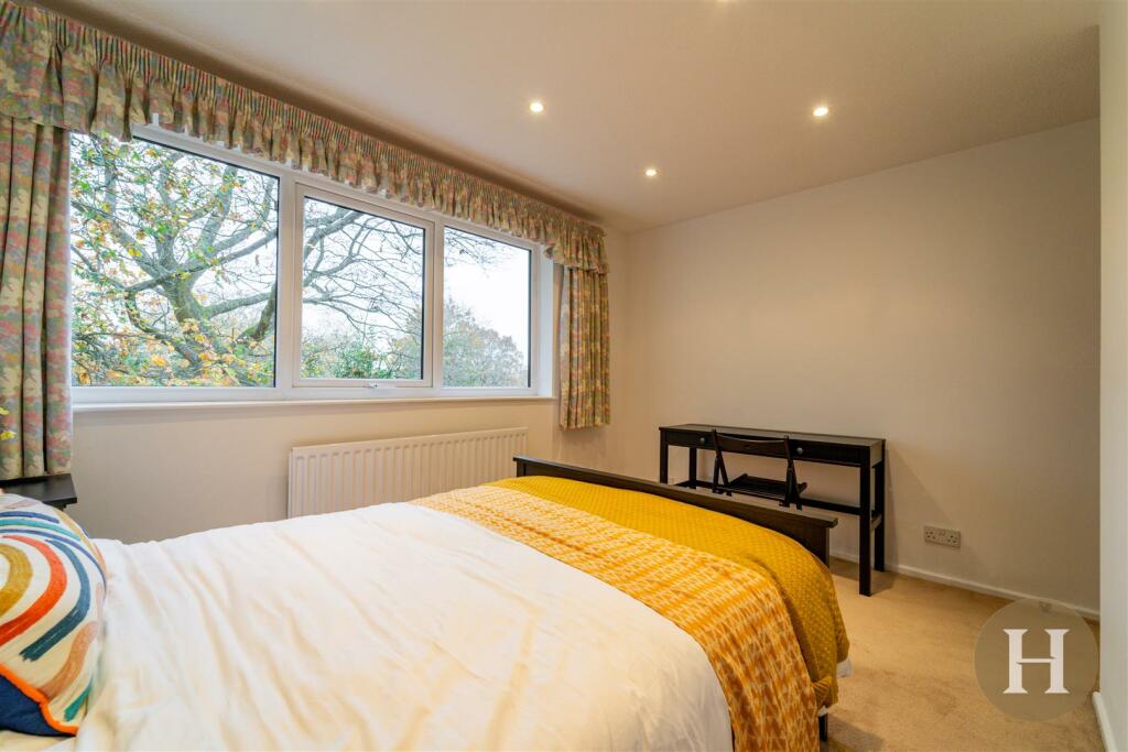 Hadleigh Estate Agents-14.jpg