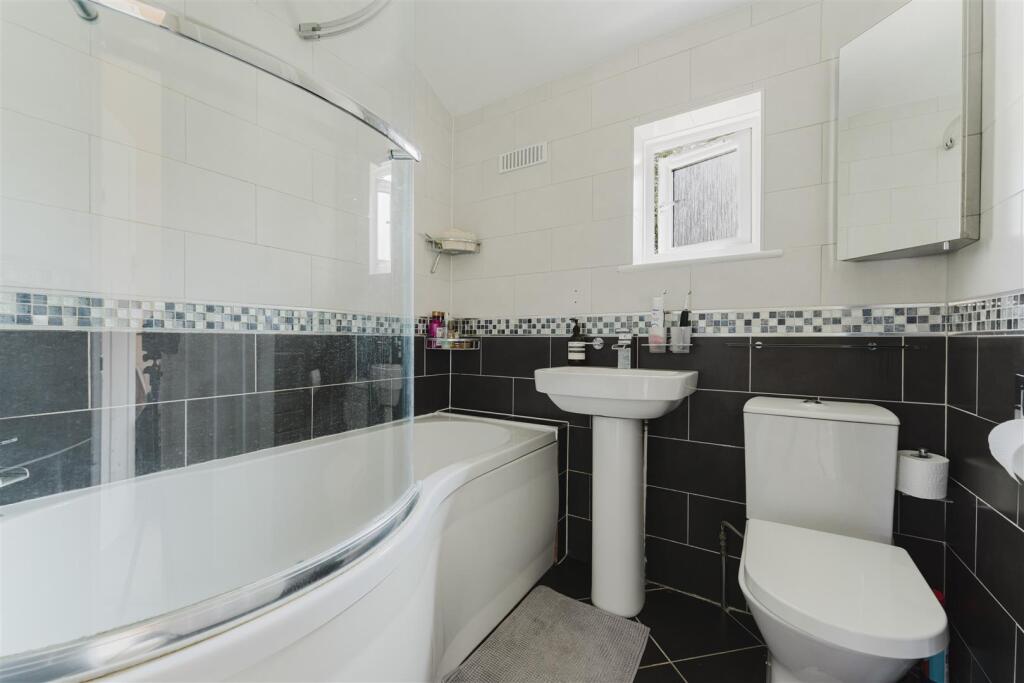 81a T C Bath.jpg