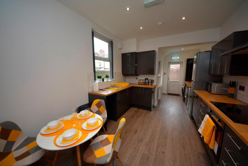 Communal Diner 1.1.JPG