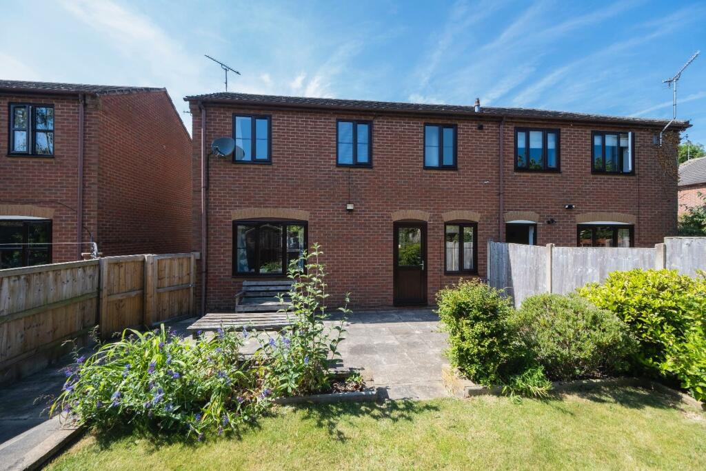 8 Ardens Meadow-026.JPG