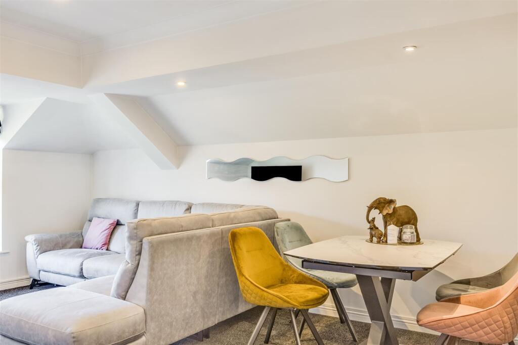 Beaumont House 32-2.jpg