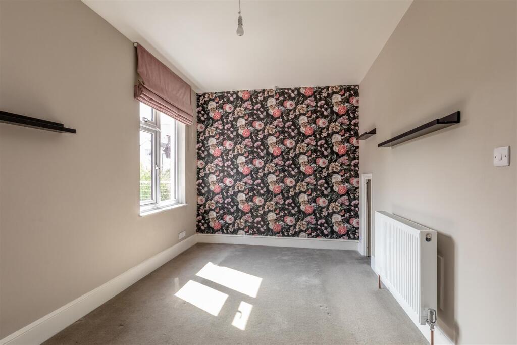 Henleaze Road, Henleaze Bed 1.jpg