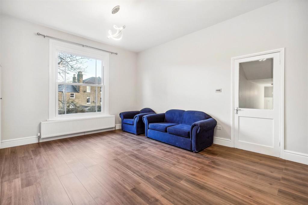 Flat 1, 48 Lambert Road-3.jpg