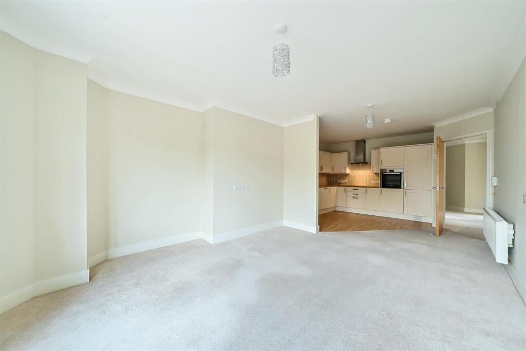 Kitchen / Sitting Room