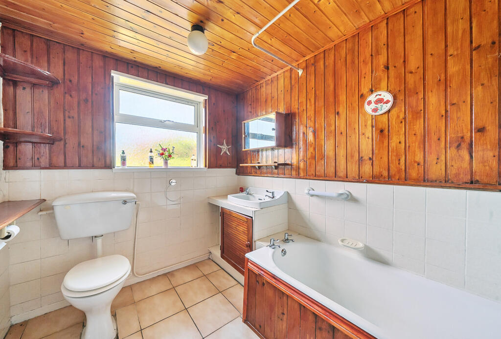 1302794-13-683da4...