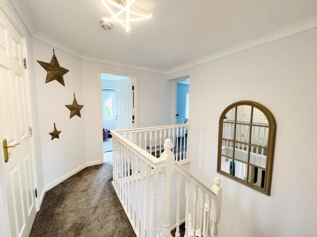Second Floor Landing 1.jpg