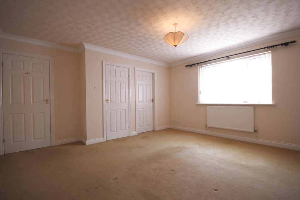 Main Bedroom 