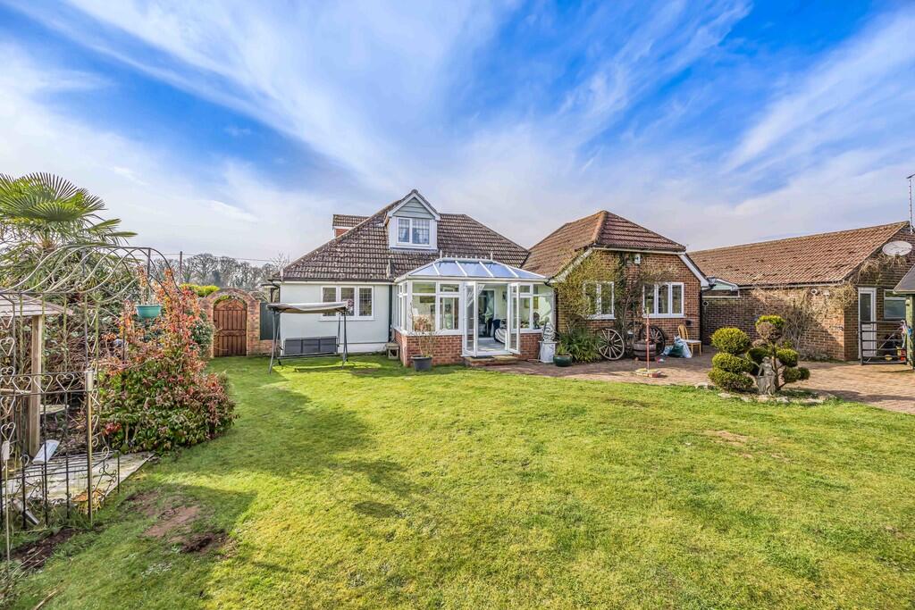 Sunnycroft, North...