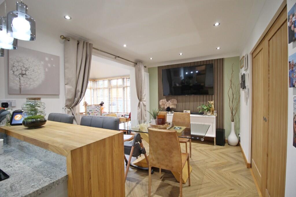 Kitchen Day Room