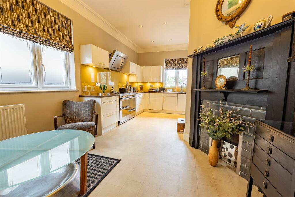 Kitchen Diner