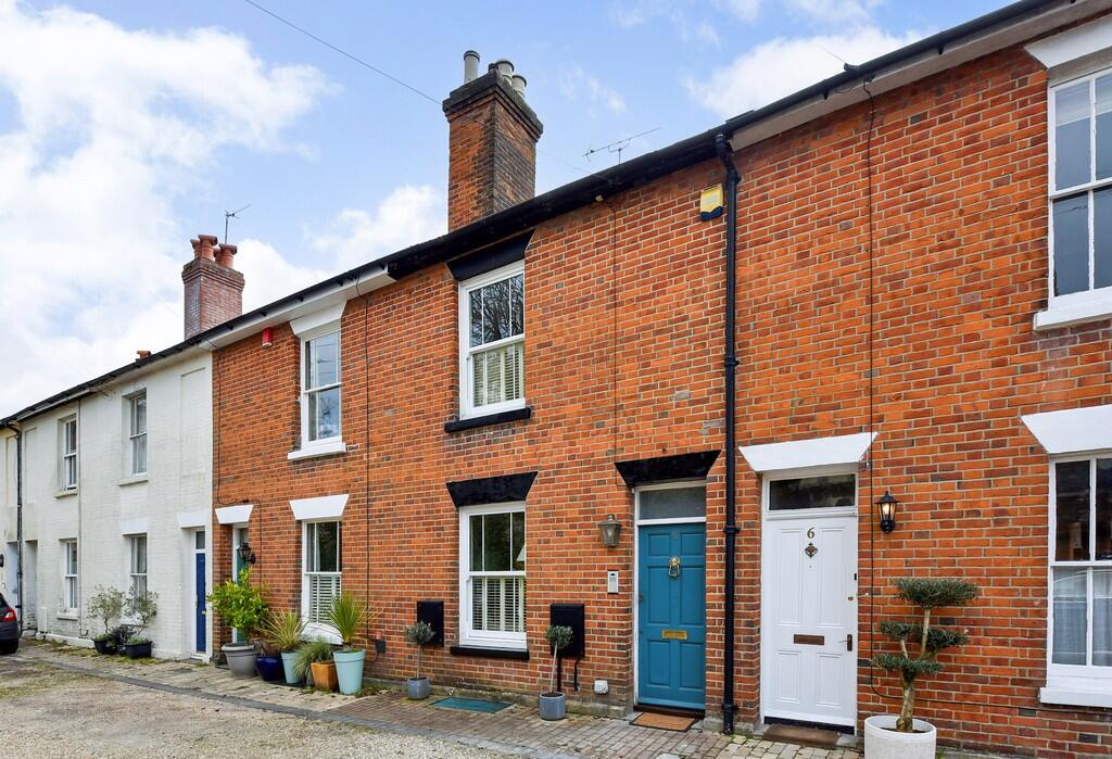 Ph53_5770272 crop...