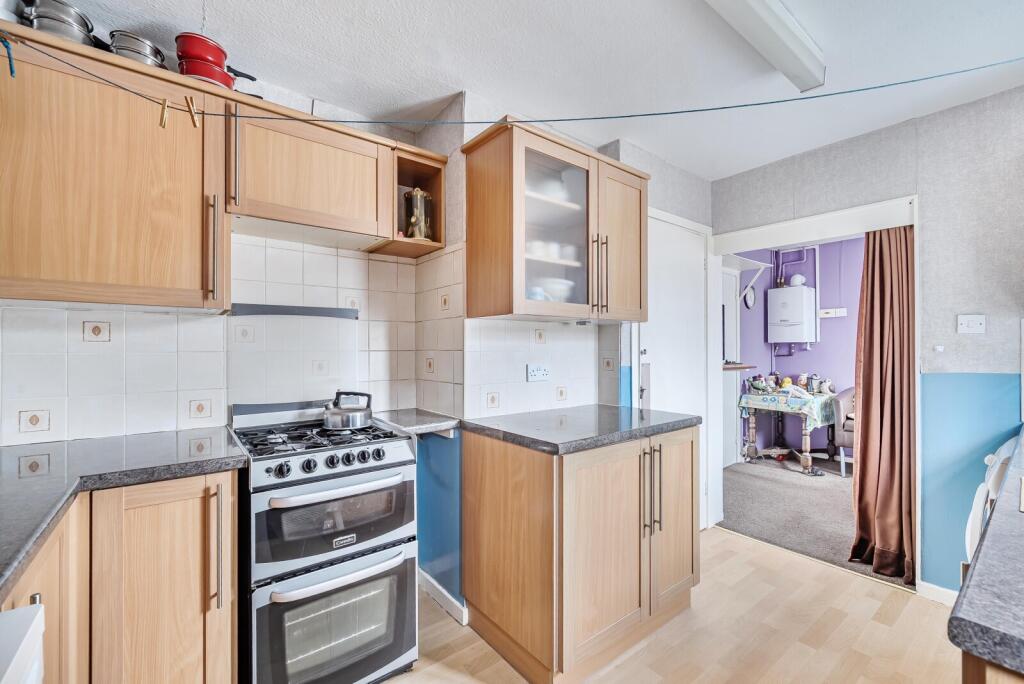 1369261-2-68f1282...