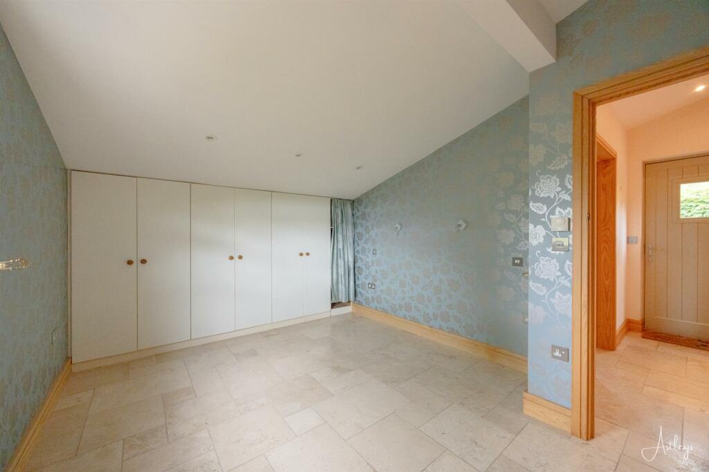 Detached Cottage - Bedroom