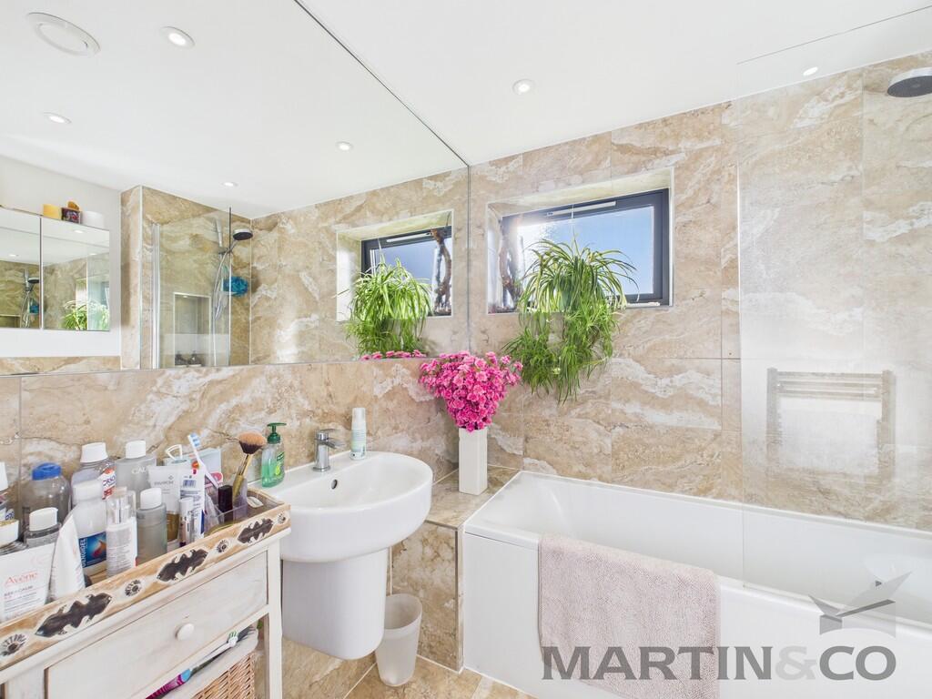 CAM03088G0-PR0199...