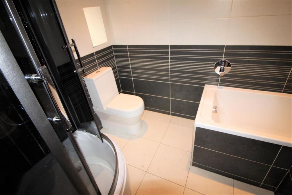 Bathroom .jpg