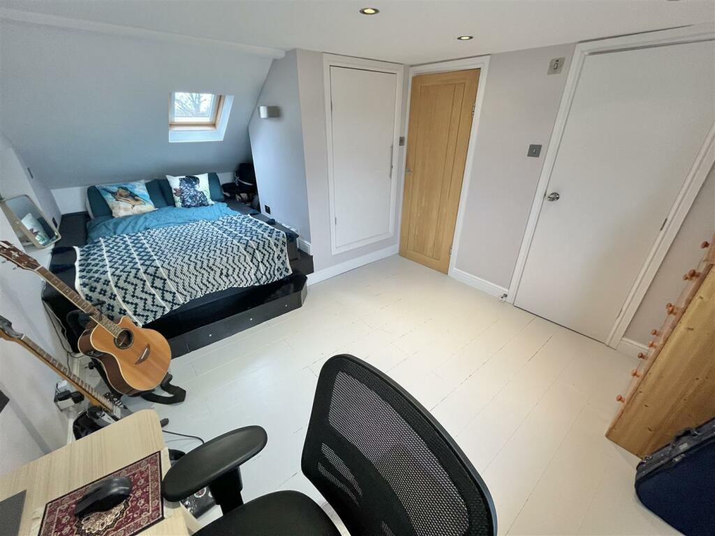 Bedroom 2.jpg