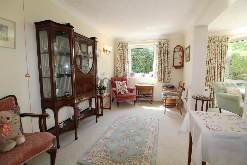 Dining room edit.jpg